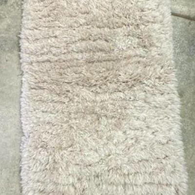 Faux Fur Rug  52x33
$15