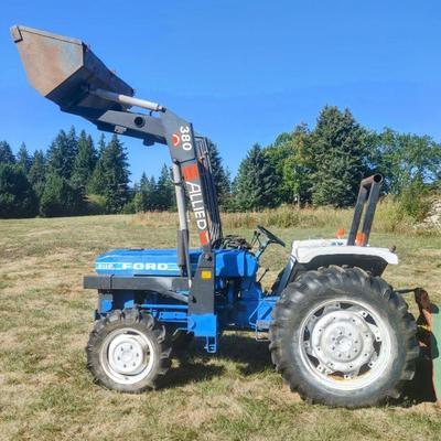 Ford 2110 Tractor with Allied 380 Loader
