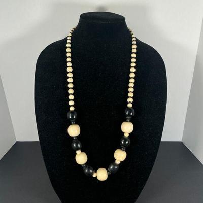 Vintage Beaded Necklace