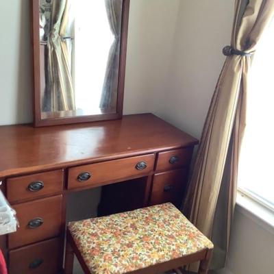 $125-desk/vanity 7 drawers with hanging mirror and bench -29"H 42"L 18"depth