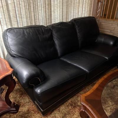 thomasville black leather couch
