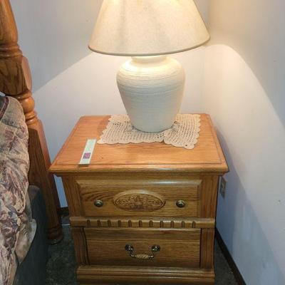 2/2 oak night stand