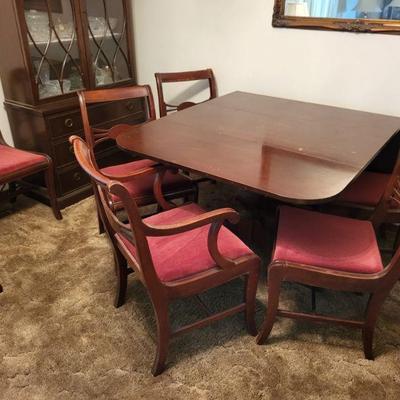 Vintage mahogany drop leaf table with 3 leaves 