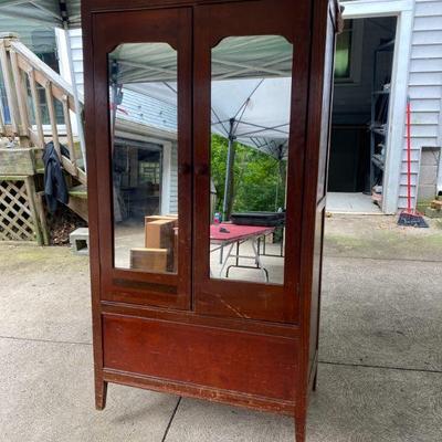 Armoire