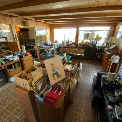 Estate sale photo