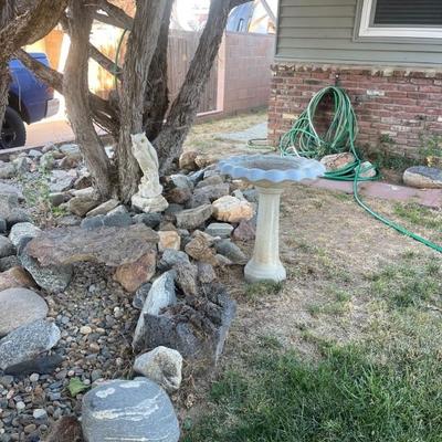 Bird bath 