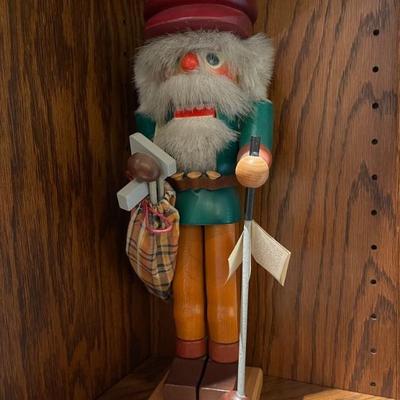 Golfer nutcracker 