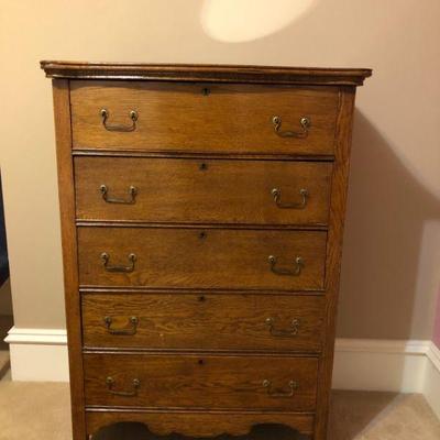 Oak Chest of Drawers ( H 48in | W 33.1/2in | D 18.3/8in)