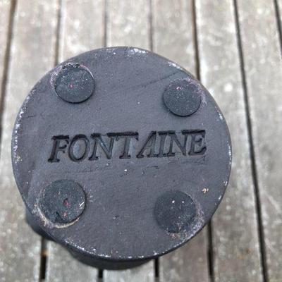 Fontaine stamp on bottom of Face Vases.