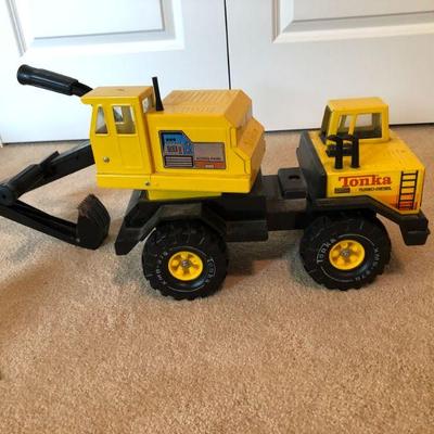 Tonka Turbo Diesel Backhoe Excavator Truck - XMB-975