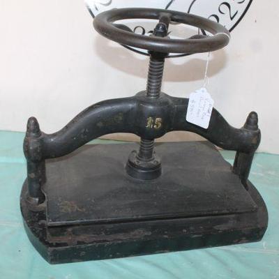 Estate sale photo