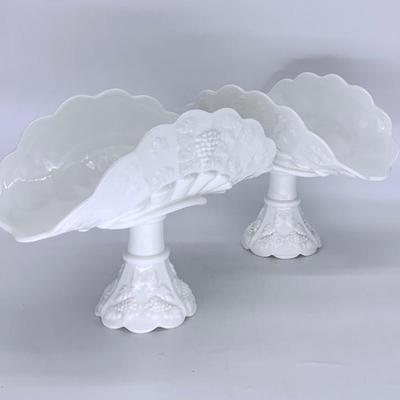Pr. milk glass banana boats