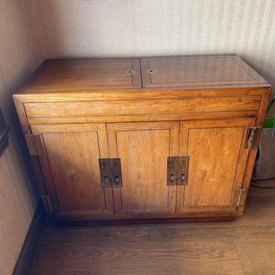 Buffet Table by Henredon 