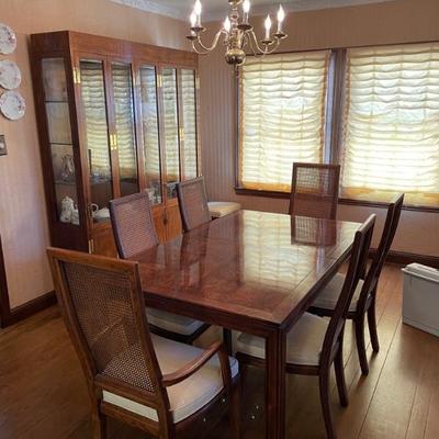 Formal Dining Table by Henredon Set of 8 Caned back Chairs 