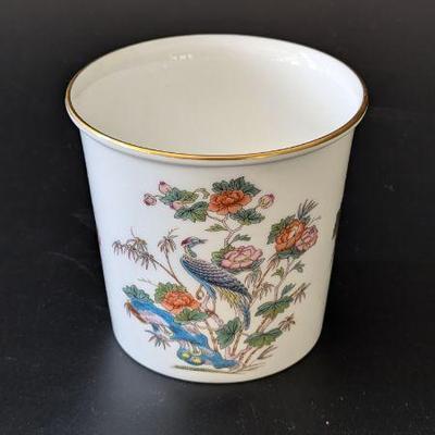 Lot #140 - Wedgwood Kutani Crane - Gold Edge Plant Holder