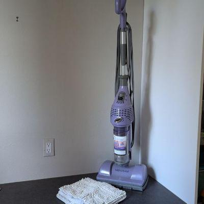 Lot #177 - Shark 2-in-1 Vac n Steam