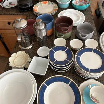 Kitchen dishware