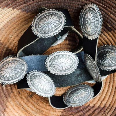 Silver concha belt 1