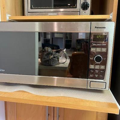 KFT033- Panasonic Microwave 