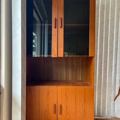 KFT027- Wooden Hutch Cabinet