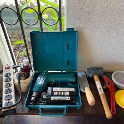 KFT146- Makita Cordless Drill & Various Hand Tools