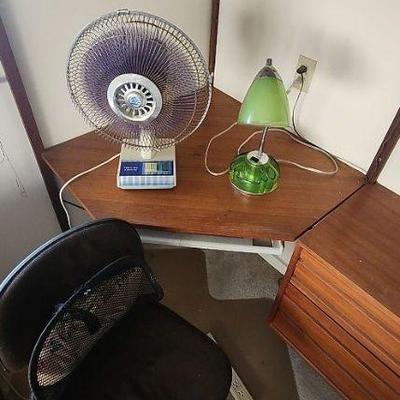 KFT137 - Fan, Desktop Lamp, Chair and Overhead Light