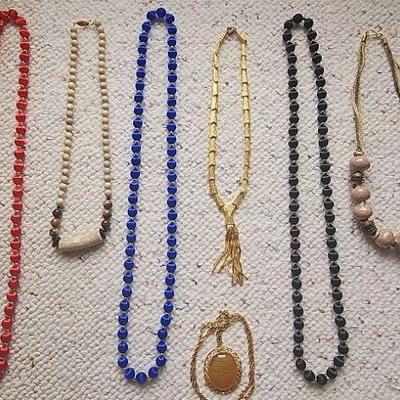 KFT070 - Women's Necklaces 