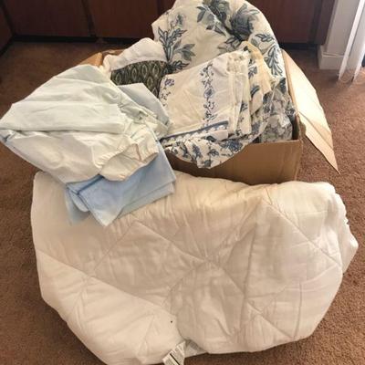 KFT049 - Assorted Bedding