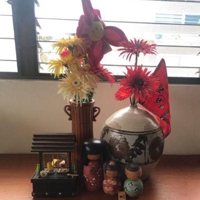 KFT071 - Kokeishi Doll Mystery Lot