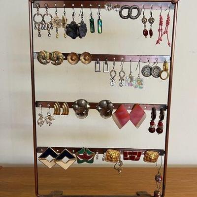 KFT154- Various Costume Earrings On Metal Earring Rack