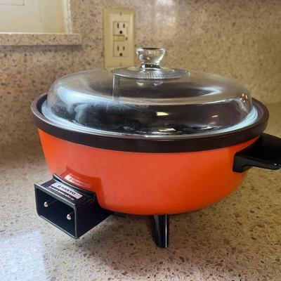KFT074- Orange Retro Sanyo Electric Crockpot