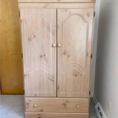 Wardrobe Cabinet .jpg
