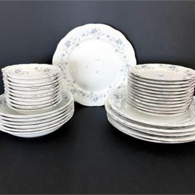 Johann Haviland Blue Garland Dinnerware Collection .jpg