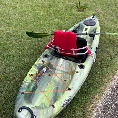 Pelican • Kayak • 10’ • $250 
