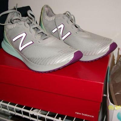 New Balance Size 11