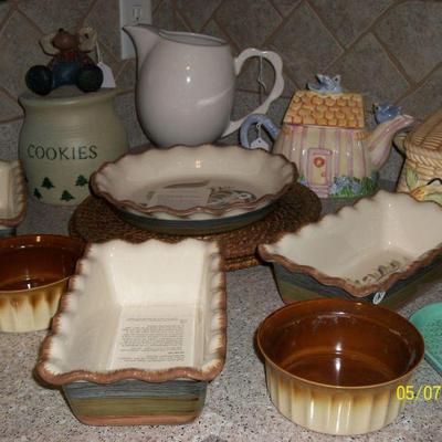 Gail Pittman Bakeware