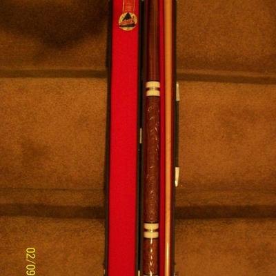 Vintage Golden Shark Cue