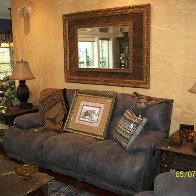 Electric Reclining Sofa