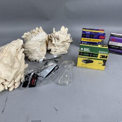 Lot 354 | Work Gloves, Sanding Sponges & More
