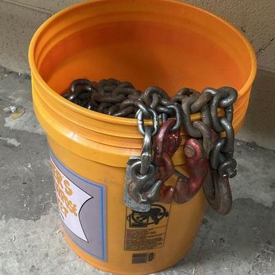 Lot 395 | Towing Chains
