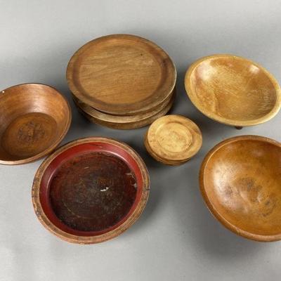 Lot 88 | Vtg Munising Wood Bowls & More!
