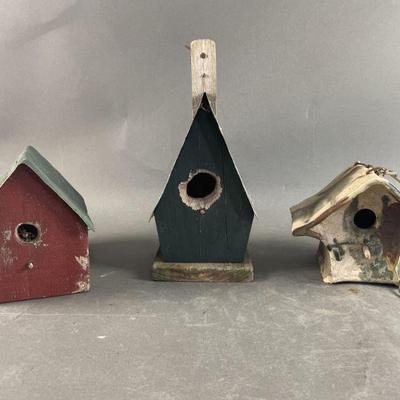 Lot 114 | 3 Birdhouses

