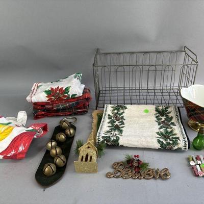 Lot 173 | Vtg Christmas Decorations
