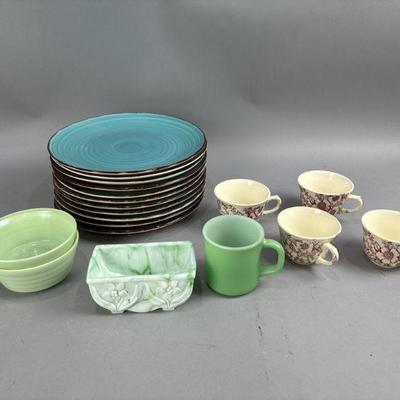 Lot 195 | Vtg Assortment of Dishware
