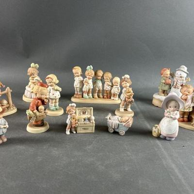 Lot 274 | Vintage 12 Memories Of Yesterday Figures

