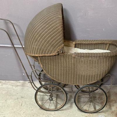 Lot 282 | Antique Baby Carriage

