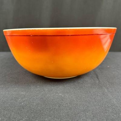 Pyrex Red Ombre bowl