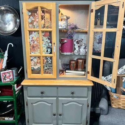 Floral Hutch