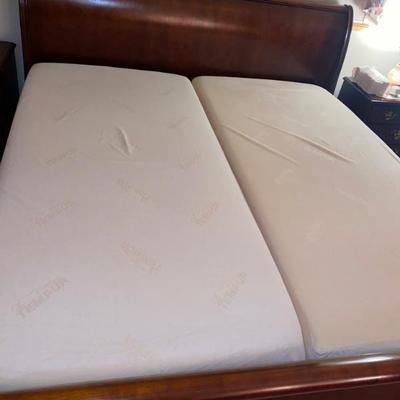 Tempur-pedic split king Swedish bed