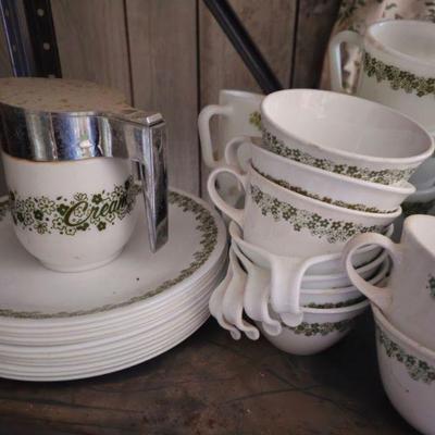 Corelle set of dishes